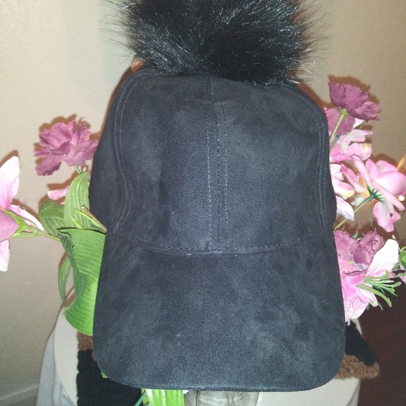 Hat - Picture 3 of 3